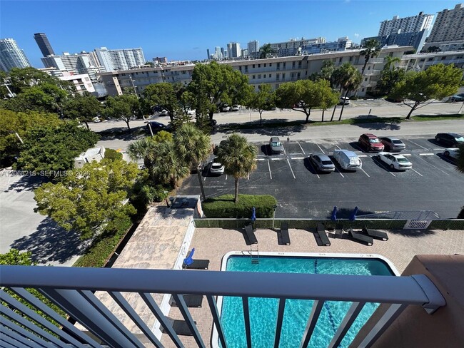 Photo - 2200 E Hallandale Beach Blvd Unit 512