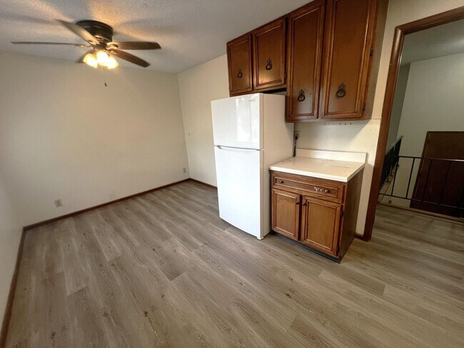 Photo - Price Drop - 3 Bedroom/1 Bathroom House - ...