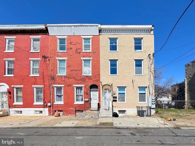 Photo - 1913 W Montgomery Ave Casa Adosada