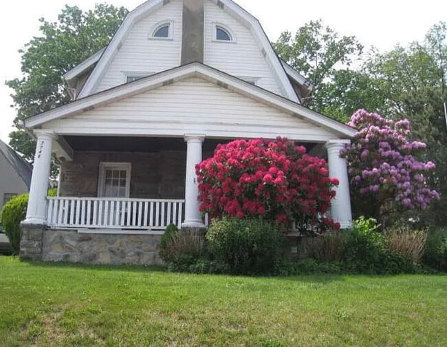 Building Photo - 7748 Hazel Ave Rental