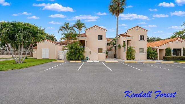 Building Photo - 11830 SW 80th St Unit 427
