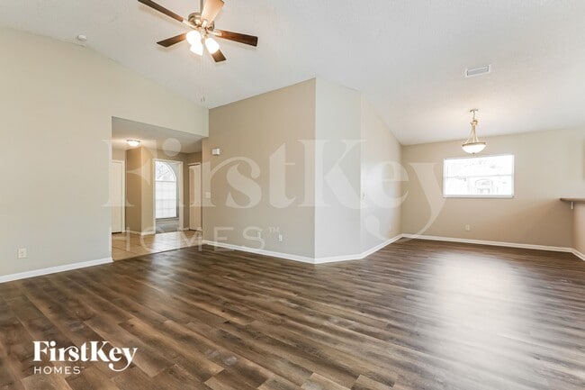 Photo - 1449 Windjammer Pl