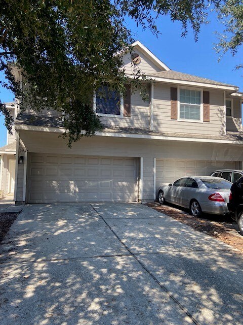 2926 Loganberry Park Ln