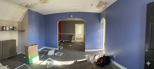 Photo - 8214 Pelham Ave