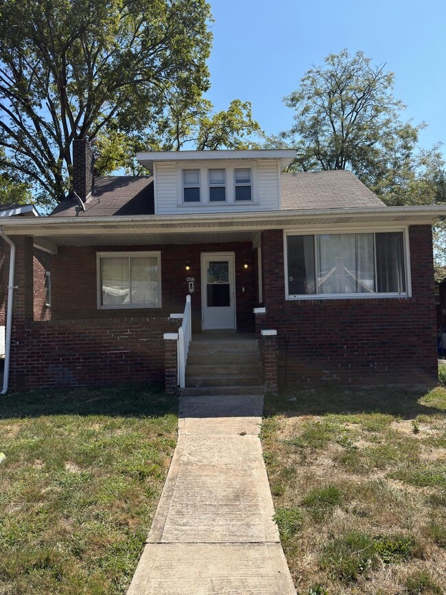 Building Photo - 3422 Pine Grove Ave Rental