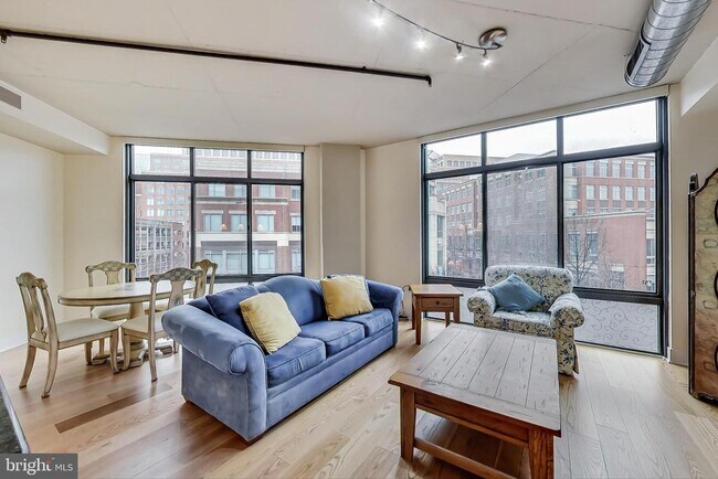 Photo - 520 John Carlyle St Unit 318