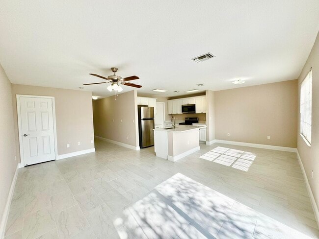 Photo - 6728 Old Farm Trail