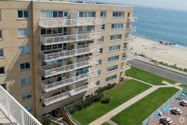 Building Photo - Sea Verge Rental