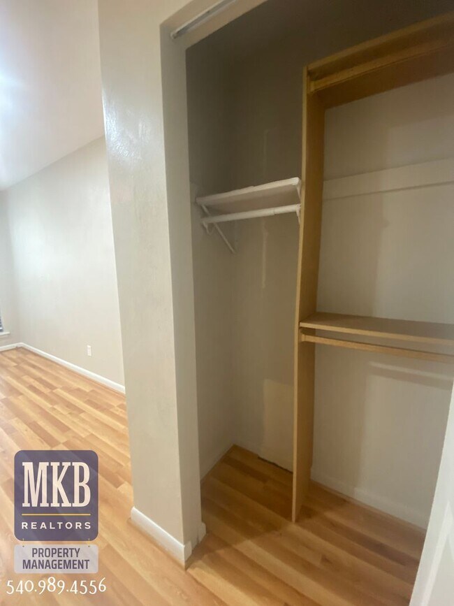 1 Bedroom, 1 Bath Condo located at Woods C... House Rental in Cave