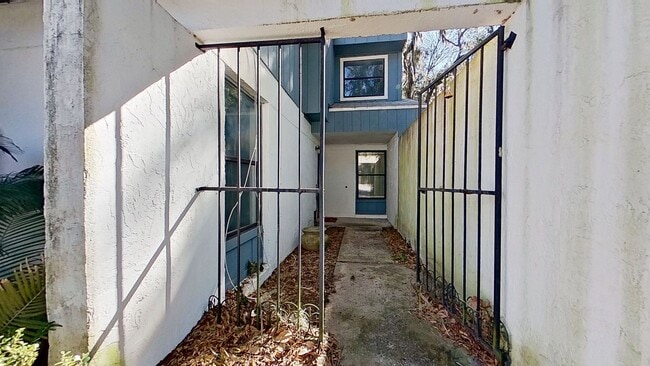 Photo - Beautiful townhomw in Mayport Landing!