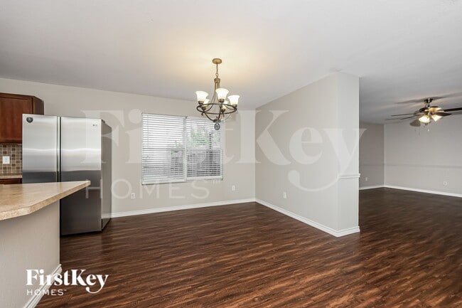 Photo - 229 Silver Spur Dr