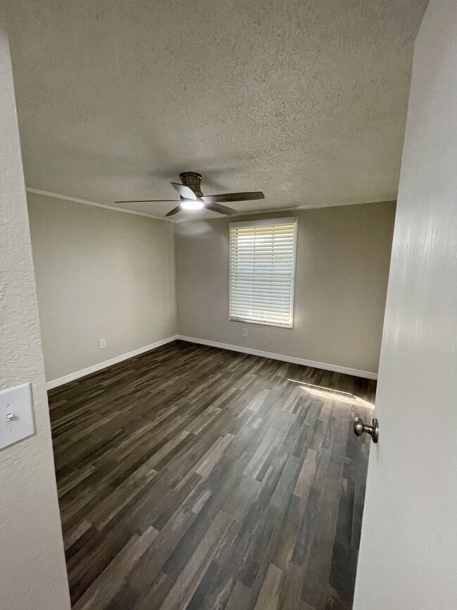 Photo - Camellia Court Apartments