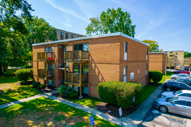 Building Photo - Valley Park Apartments