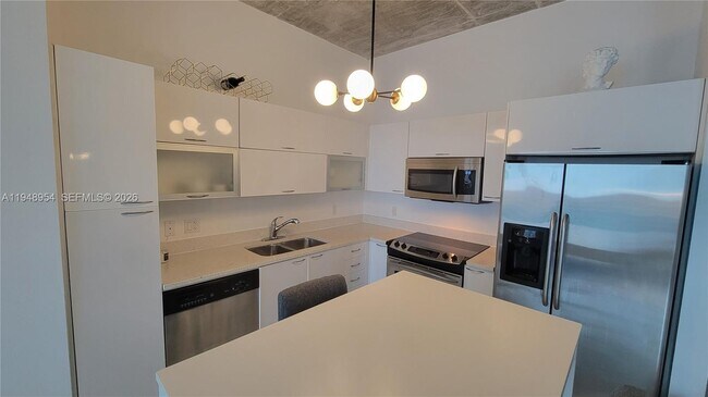 Photo - 234 NE 3rd St Unidad 1209