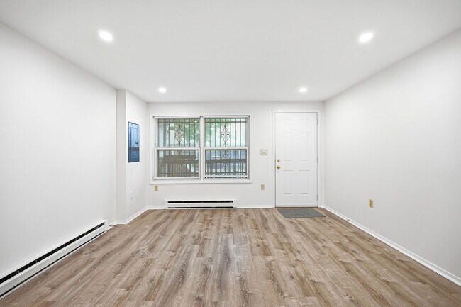 Photo - 21 N 13th St