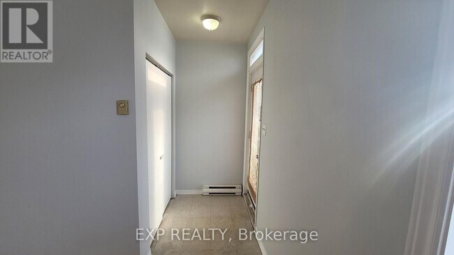 Photo - 185 Dalhousie St