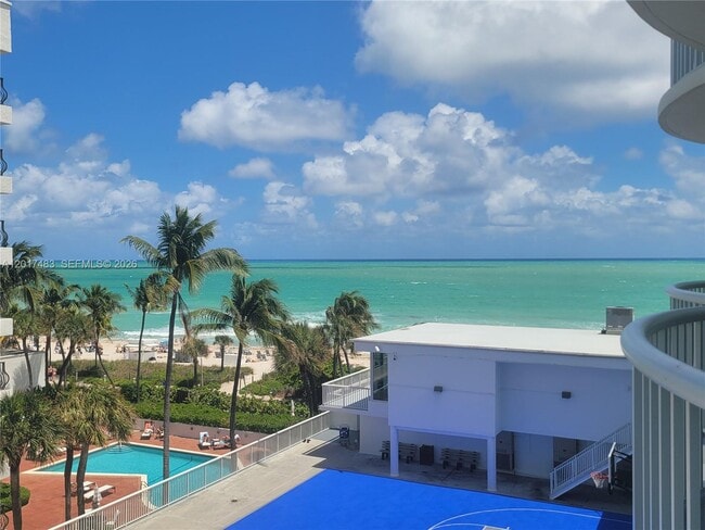 Photo - 5401 Collins Ave Unit 307