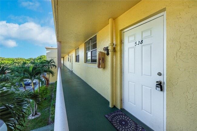 Photo - 9949 SW Sandalfoot Blvd Unit 538