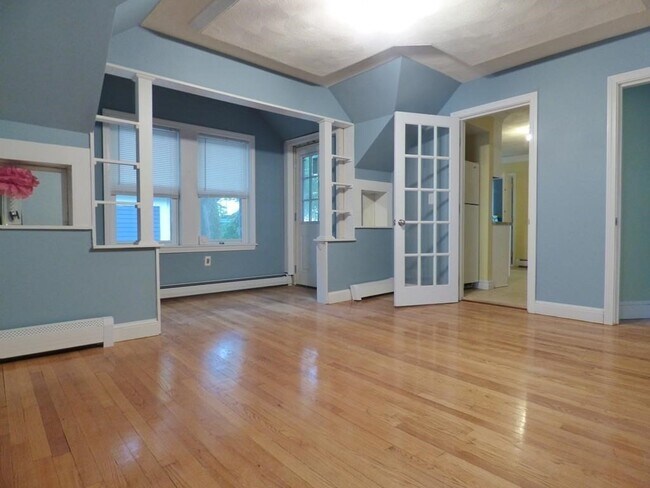 90 Pacific St Unit 2