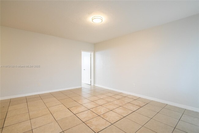 Photo - 7311 Byron Ave Unit 2