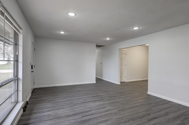 Photo - 2716 S Vermont Ave.