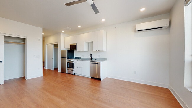 Estilo C Estudio/1BA, 515sf - The Everett