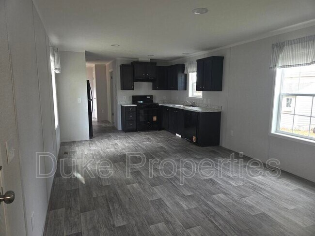 Photo - 635 Kilkenny Dr