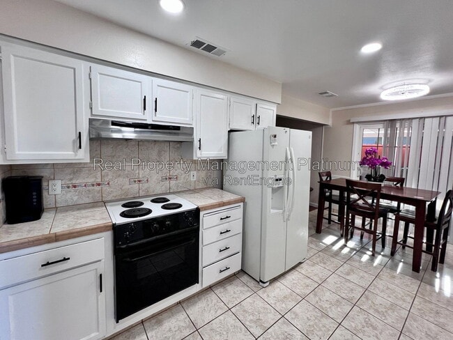 106 Rialto Ave