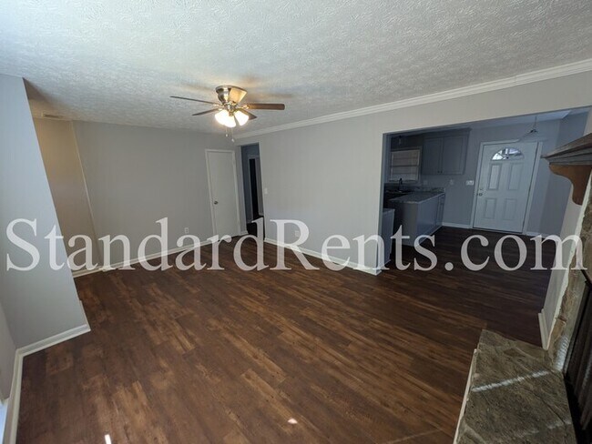 Photo - 622 Hickory Hollow Ln