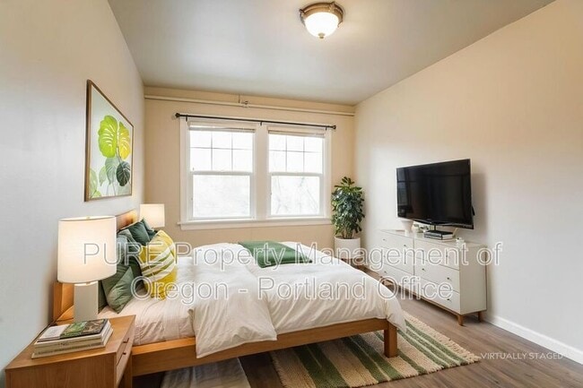 Photo - 701 NE 28th Ave