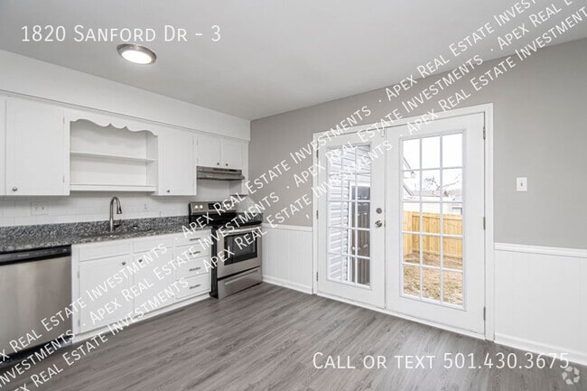 Building Photo - 1820 Sanford Dr Unit 3 Rental