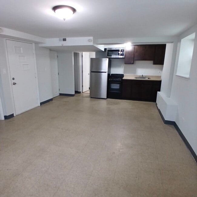 Photo - 4038 W Dickens Ave Unit G