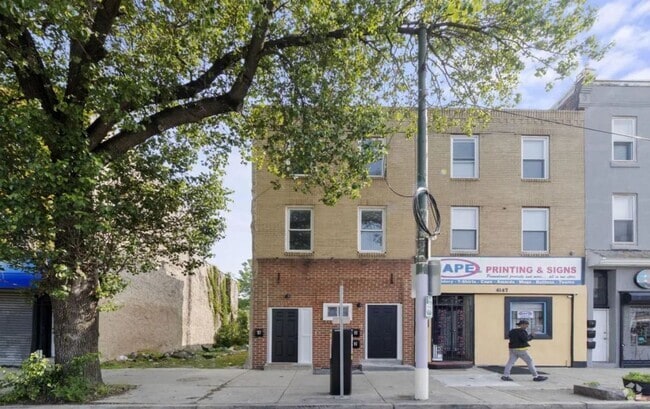 Building Photo - 4149 Lancaster Ave Unit 1 Rental
