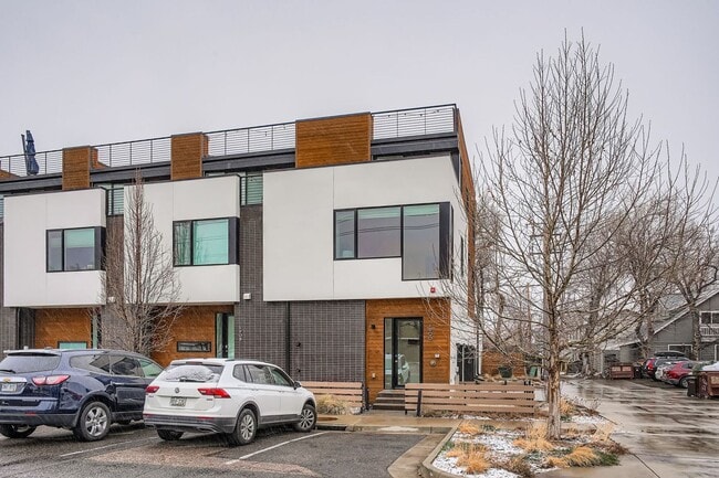 Photo - Luxury Flatirons View Retreat w/ Rooftop Deck