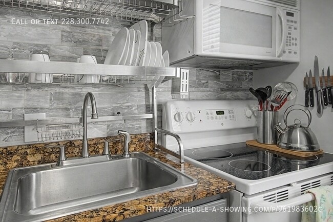 Photo - 1664 Beach Blvd