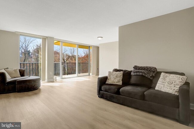 Photo - 4600 S Four Mile Run Dr Unit 102