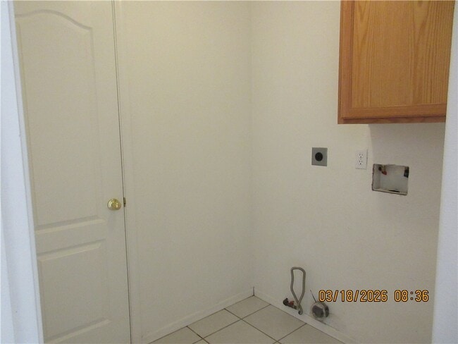 Photo - 2820 Wickieup Ave