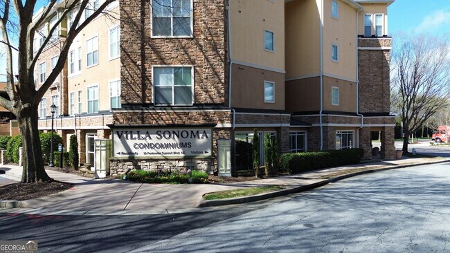 Building Photo - 10 Perimeter Summit Blvd Unit 3201