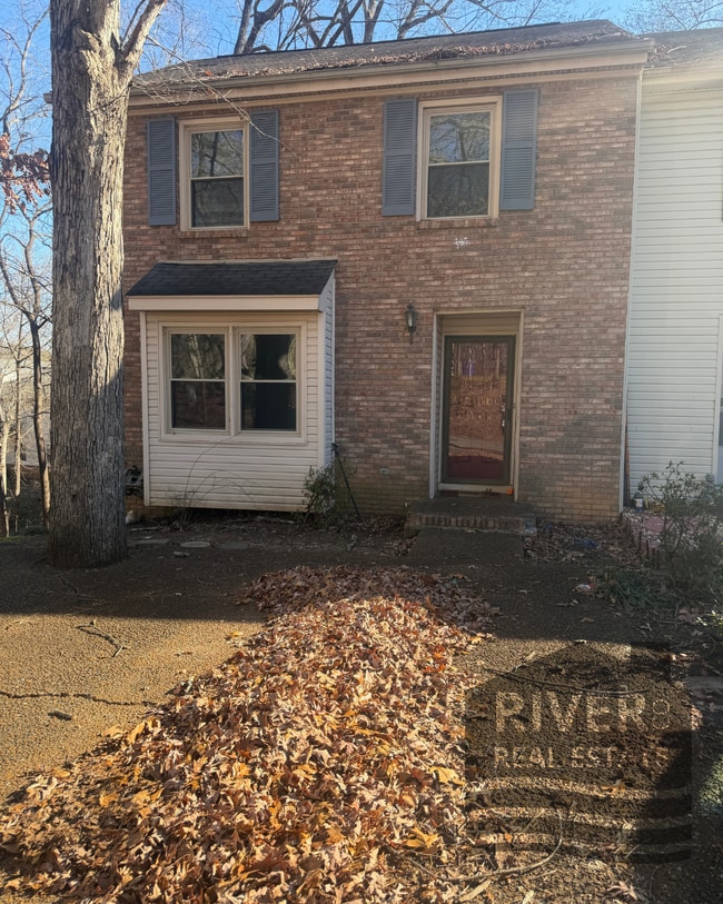 Building Photo - 212 Woodcastle Dr