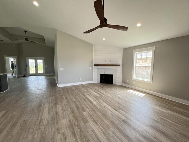 4840 McCall Ln