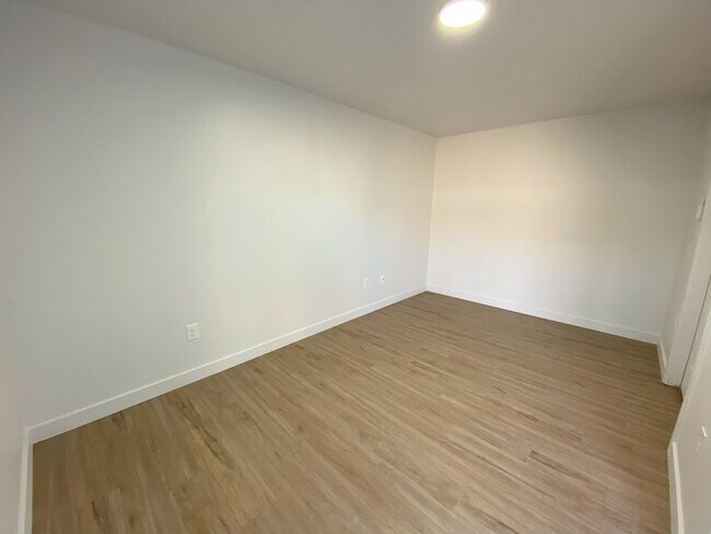 Photo - 404 E 5600 S Unit 101