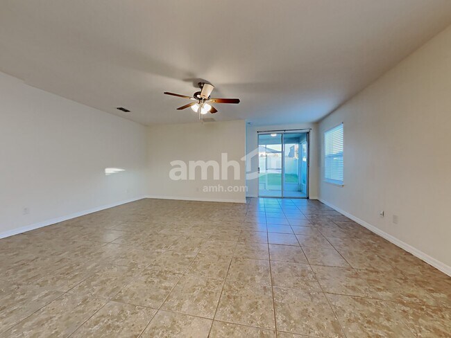 Photo - 344 Red Kite Dr