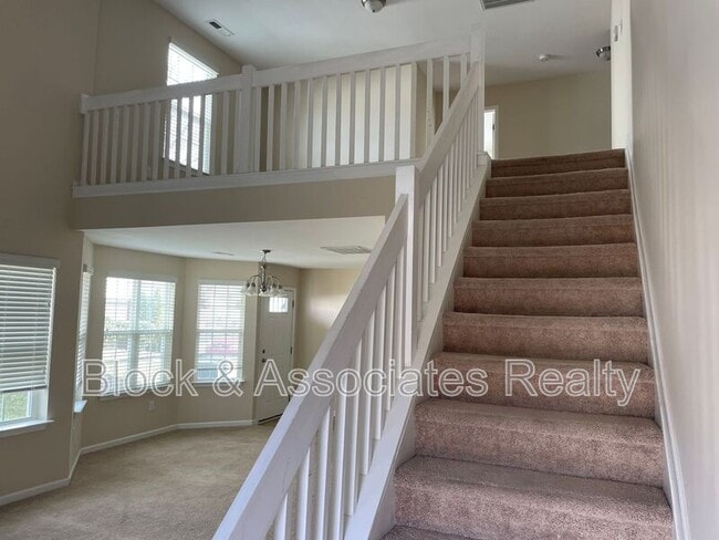 Photo - 547 Song Sparrow Ln