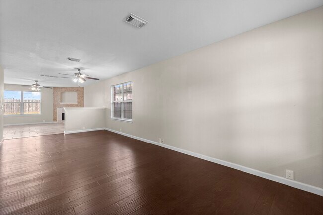 Photo - 511 Cypresswood Knoll