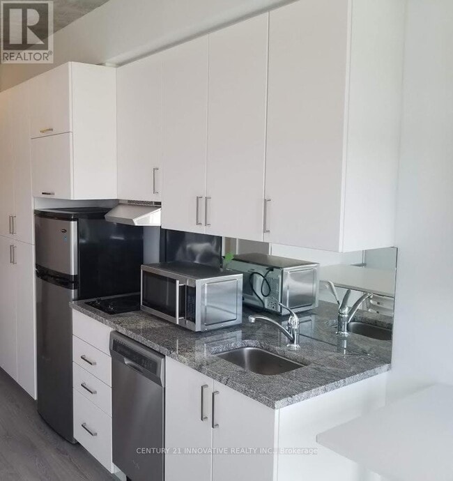 Photo - 1900 Simcoe St N Unit 314