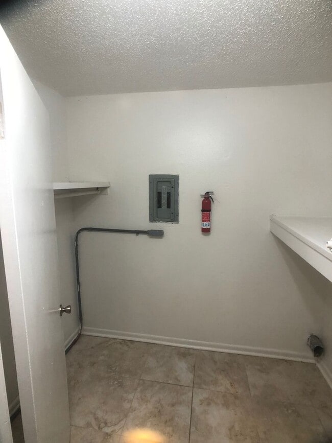 Photo - 809 Fox Run Ave Unit 2