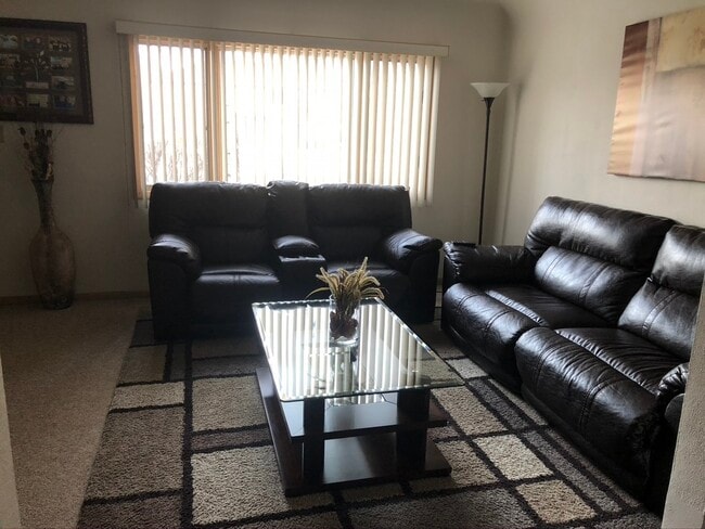 Building Photo - 10321 W North Ave