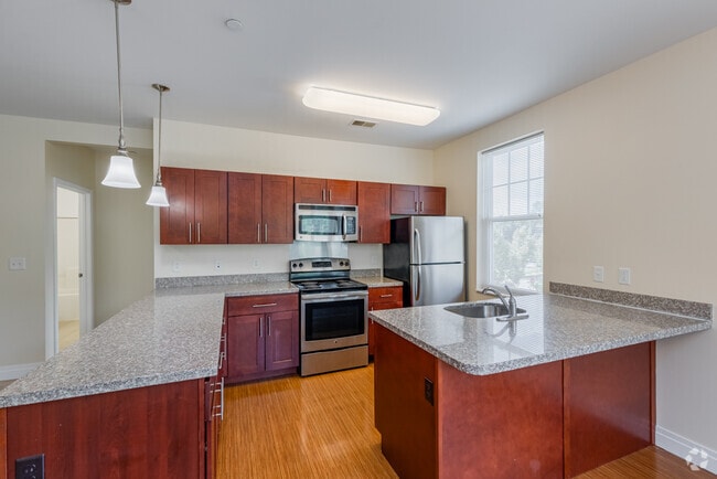 2BR,2BA-Large (1265SF)