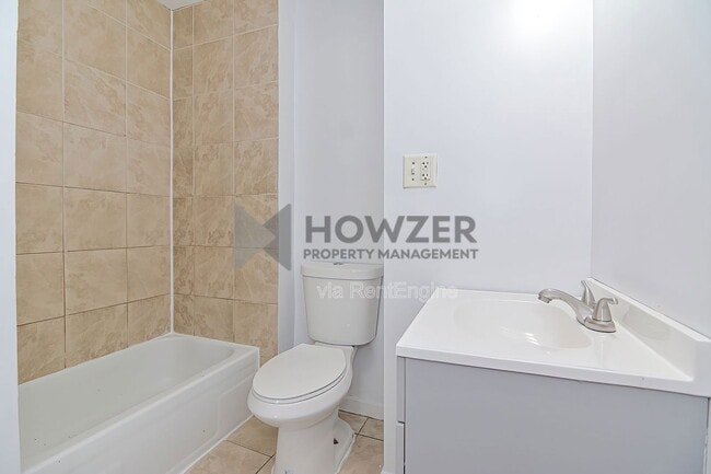 Photo - 14 Chester Ave Unit 14 R