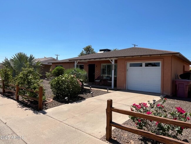 Photo - 8123 E Mitchell Dr